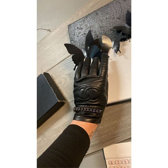 Vintage Chanel Women’s Authentic Leather Chain Gloves Black Size 7 - Picture 2 of 13